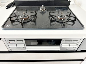 その他画像 三口コンロでお料理のスピードアップ!
