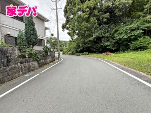 外観 前面道路も広く車通りも少ないので、運転が苦手な方でも自分のペースで駐車ができます