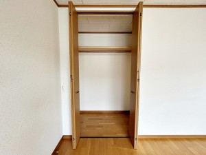 その他画像 壁面クローゼットがあればタンスを置く必要がなく、出っ張りのないスッキリ空間を維持できます。