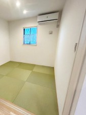 その他画像 【和室4.5帖】 リビングと続き間の和室は落ち着きますね。ゆったりとした時間を過ごせます。