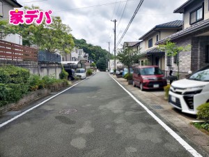 外観 前面道路:南西側約6m幅