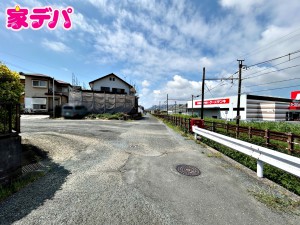 外観 前面道路:北西側約6m幅
