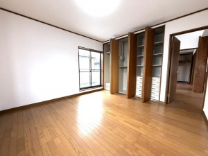その他画像 傷みにくく、お手入れしやすいフローリングのお部屋