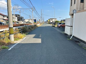 外観 前面道路:東側約6m幅