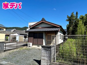 外観 地域に密着した不動産会社として、お客様のニーズに合わせた住まい探しを、経験豊富なスタッフが丁寧にサポートいたします。住まいに関することはお気軽にご相談ください!