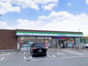 周辺 ファミリーマート豊橋石巻平野町店(780m)