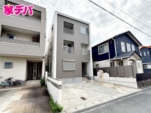 外観 現地や周辺環境もあわせてご確認いただけます。現地ご案内いたします。お気軽にお問い合わせください。実際の陽当たりや前面道路、周辺の環境などもぜひ現地でご確認ください。スタッフが丁寧にご案内いたします。