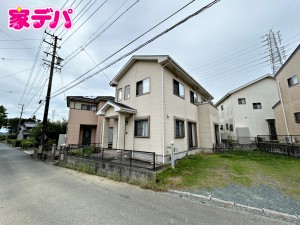 外観 現地や周辺環境もあわせてご確認いただけます。現地ご案内いたします。お気軽にお問い合わせください。実際の陽当たりや前面道路、周辺の環境などもぜひ現地でご確認ください。スタッフが丁寧にご案内いたします。