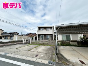 外観 現地や周辺環境もあわせてご確認いただけます。実際の陽当たりや前面道路、周辺の環境などもぜひ現地でご確認ください。スタッフが丁寧にご案内いたします。