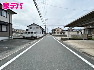 外観 前面道路:南側5.4m