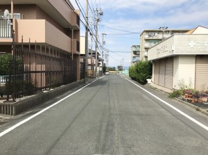 外観 前面道路