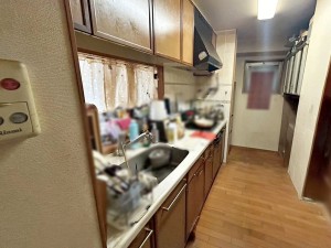 キッチン 【キッチン】 対面式で、キッチンで作業しながらお子様を安心して見守れます。