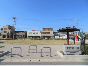 周辺 港町東公園(690m)