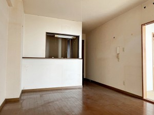 居間 対面キッチンとつながり、空間に一体感が生まれる使いやすい間取りです