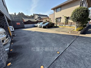その他画像 敷地内駐車場