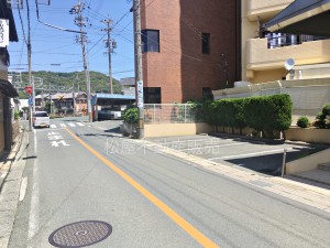 外観 前面道路