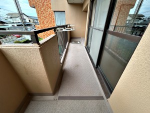 その他画像 【バルコニー】 リビングと和室から出入り可能なバルコニー。日当たり良好な南向き!