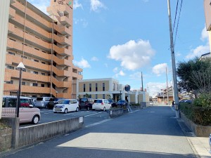 外観 前面道路